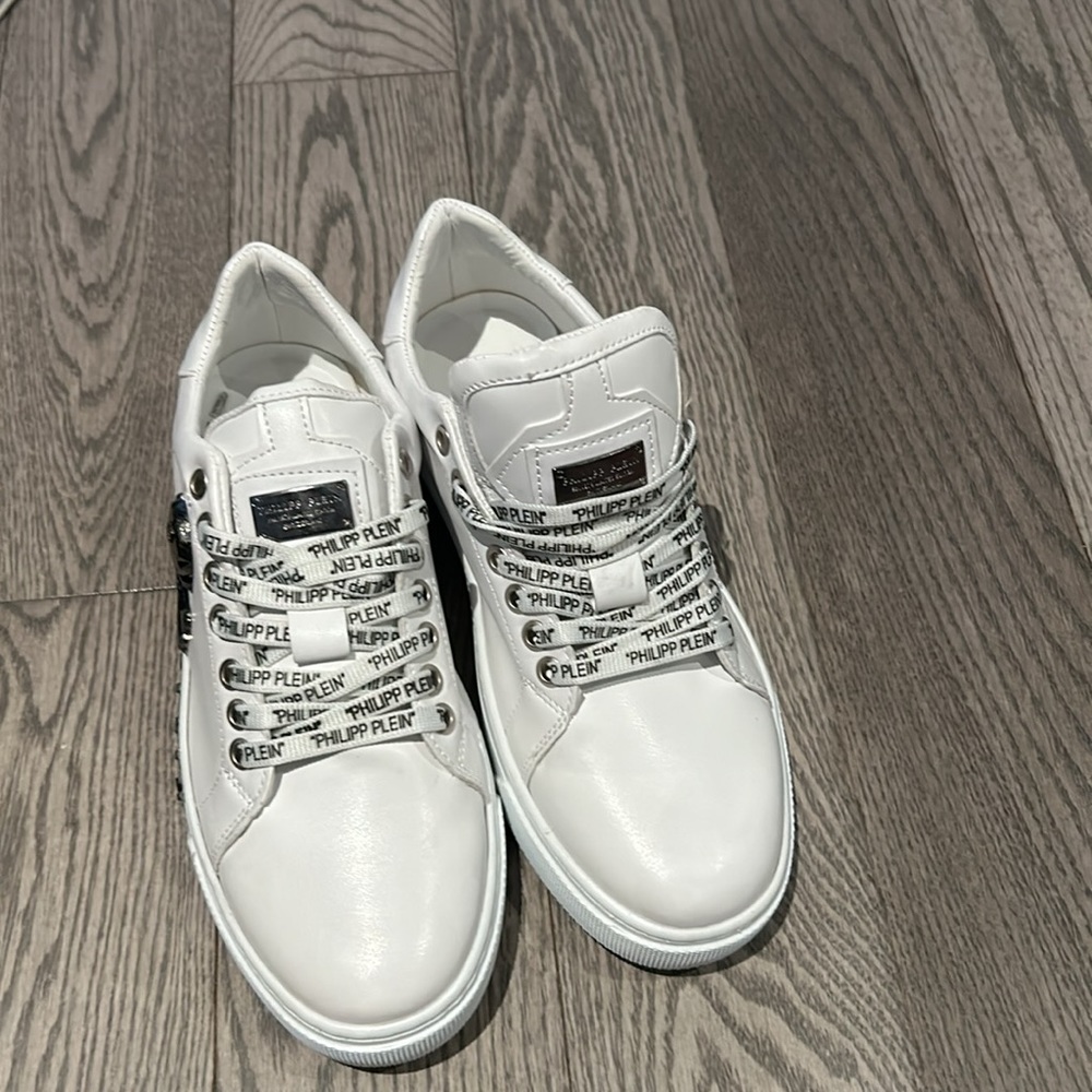 Beautiful sneakers by fashion inspired 💕 - Picture 7 of 12